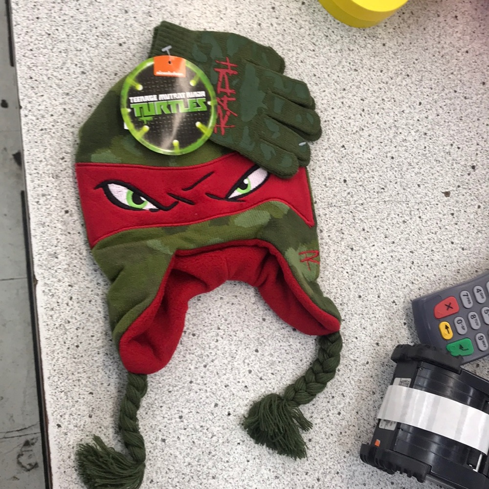 Kids ninja turtles beanie and gloves